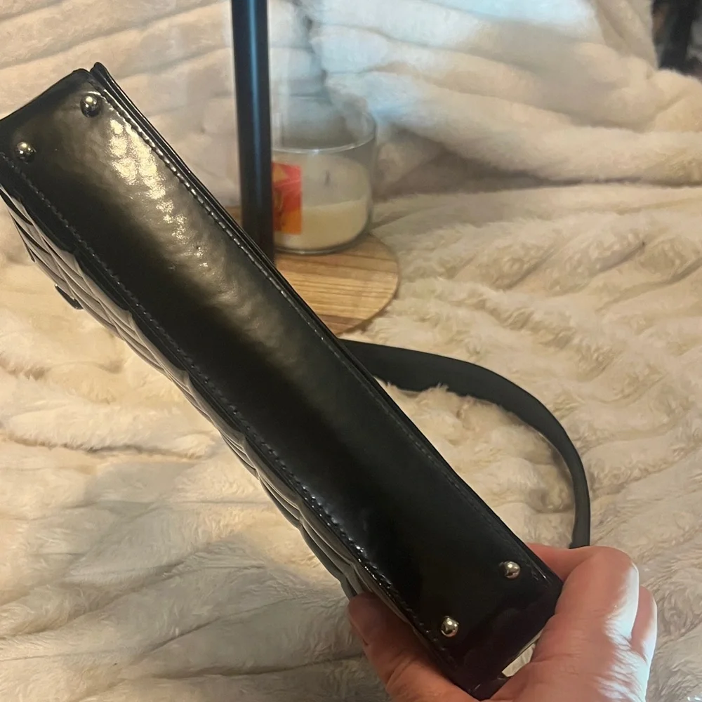 🖤 Authentic Vintage CHANEL Chocolate Bar Flap Bag 🖤 - Picture 4 of 16